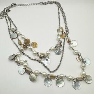 Premier Designs COASTAL Shell mother of pearl Necklace Vinatge VTG Silver tone